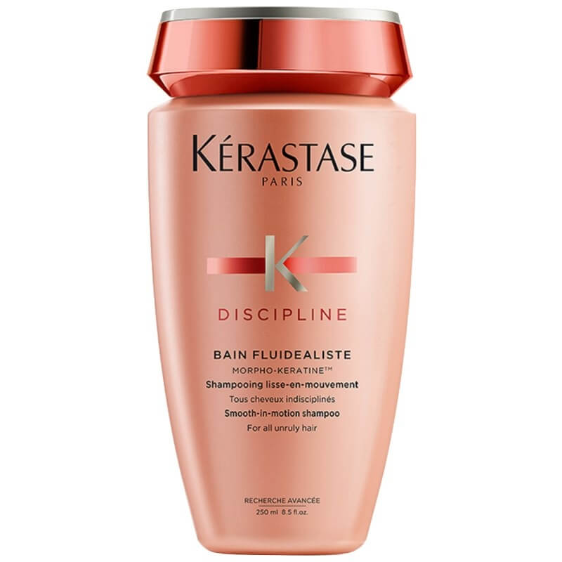 Shampoo til kraftigt hår tilfører kraftigt hår ekstra pleje og fugt