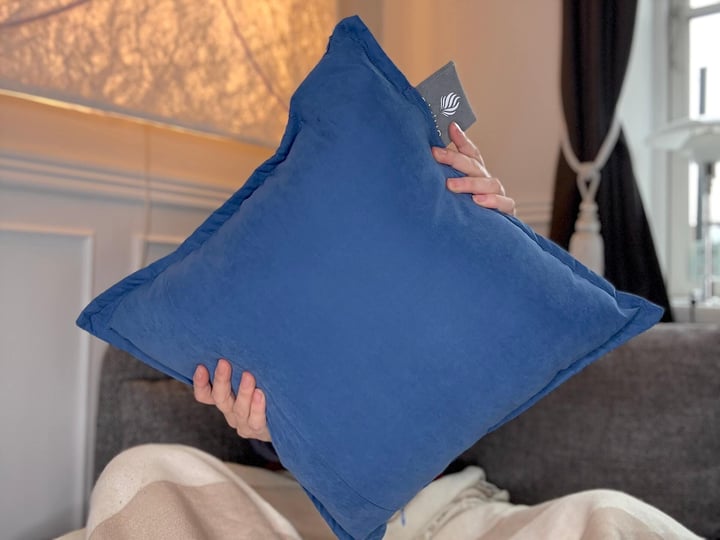 Sirius Magic Pillow foran kvinde