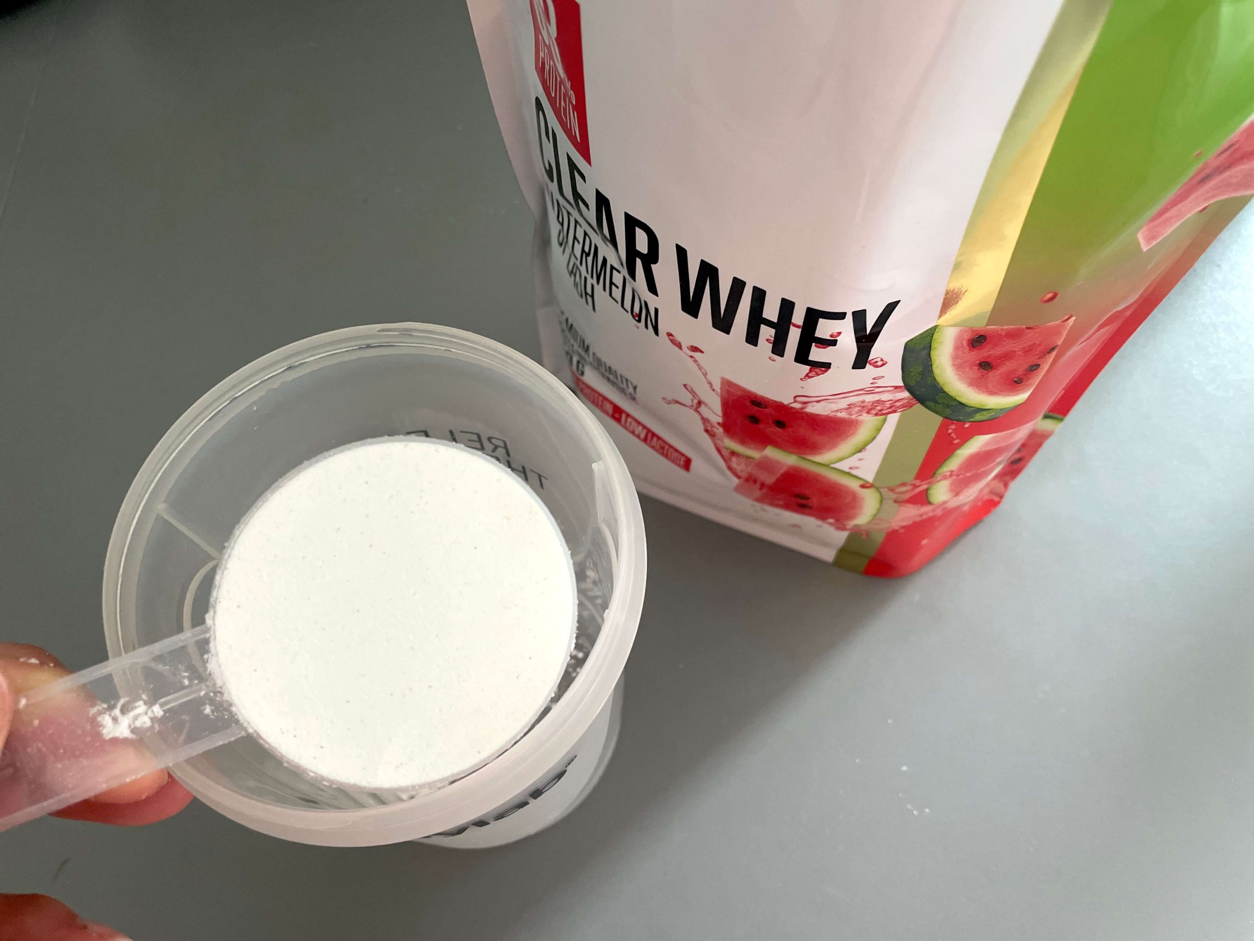 Skefuld med Bodylab Clear Whey