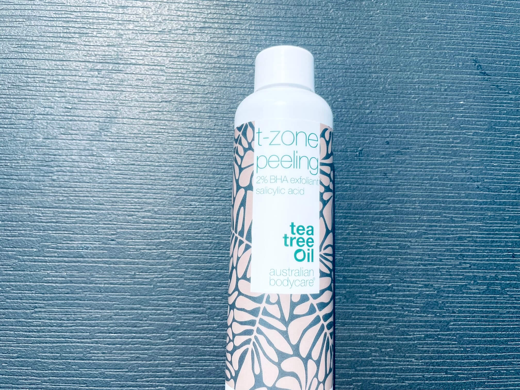 T-zone Peeling fra Australian Bodycare på bord