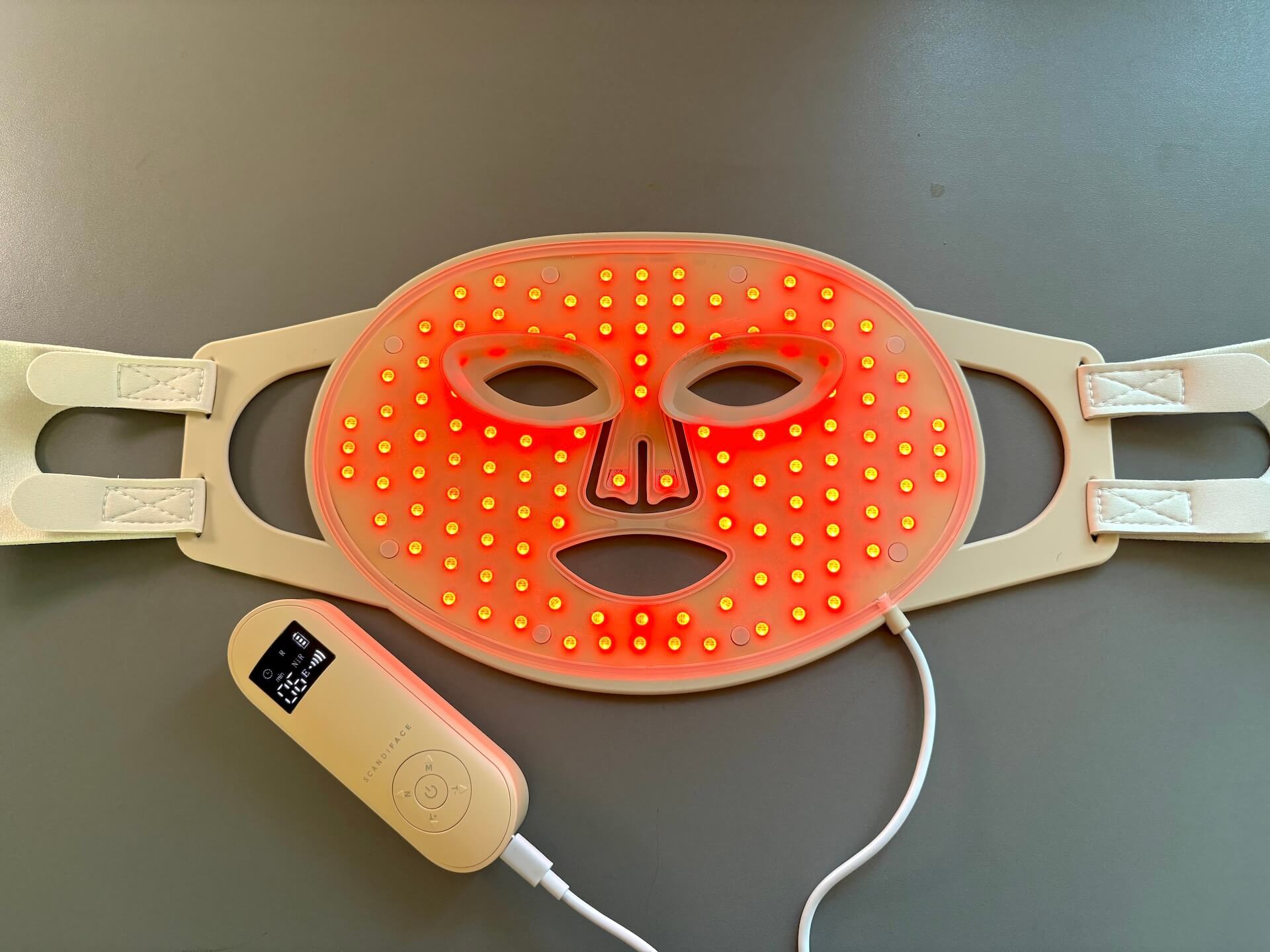 Tændt Scandiface Skinboosting LED mask