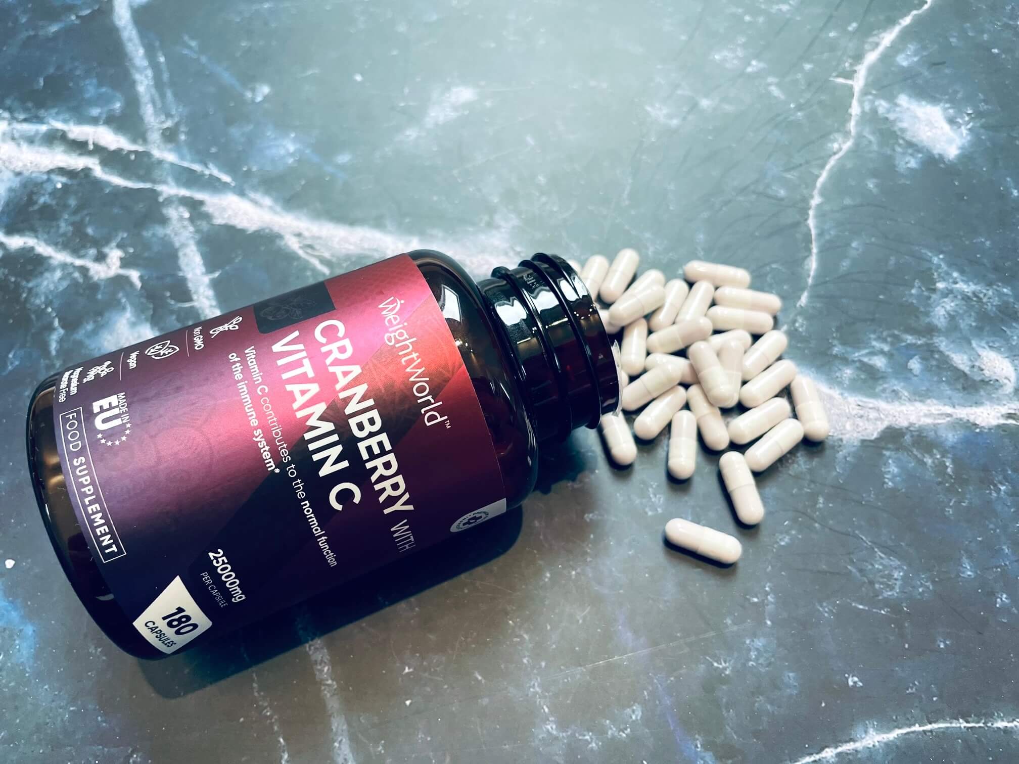 Tranebærkapsler fra Weightworld på bord