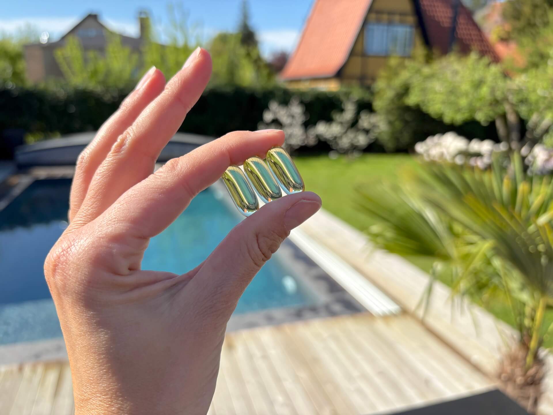 Tre kapsler med Bodylab Omega 3 300mg fiskeolie
