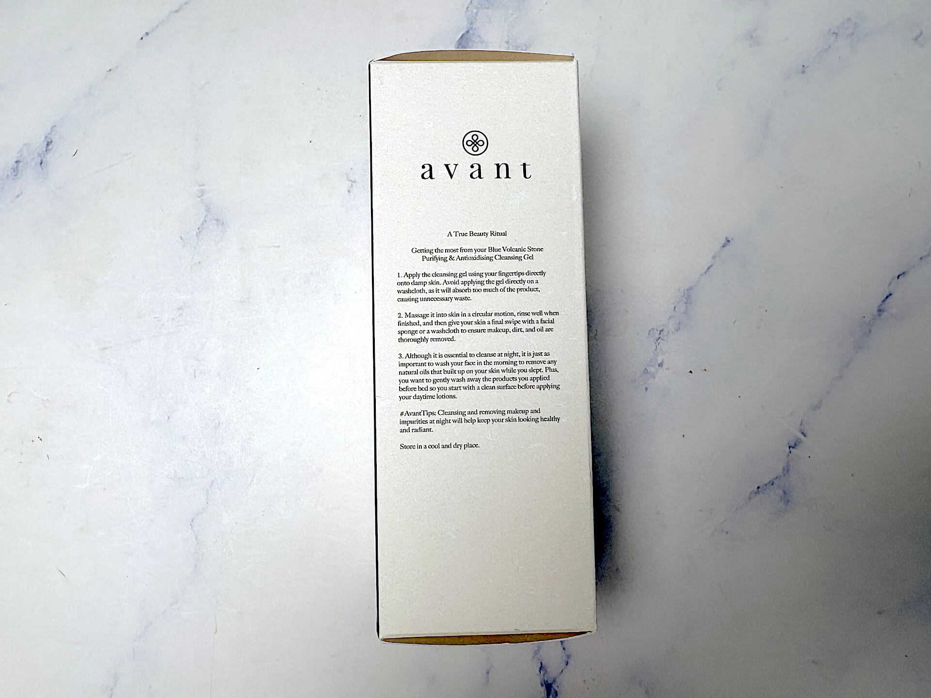 Vejledning til Avant Skincare Blue Volcanic Stone Purifying & Antioxidising Cleansing Gel