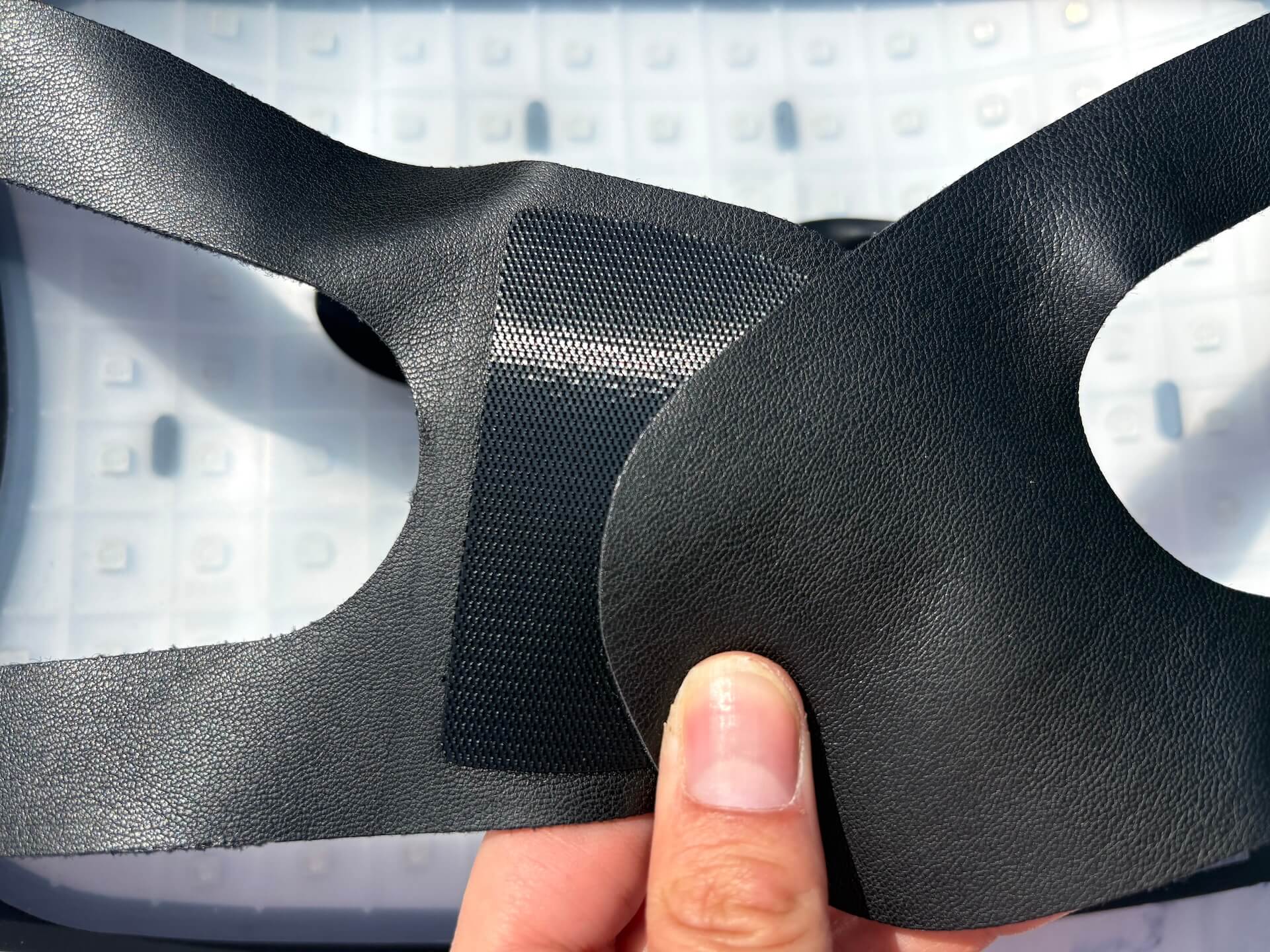 Velcrostropper på Comforth Light Pro led maske