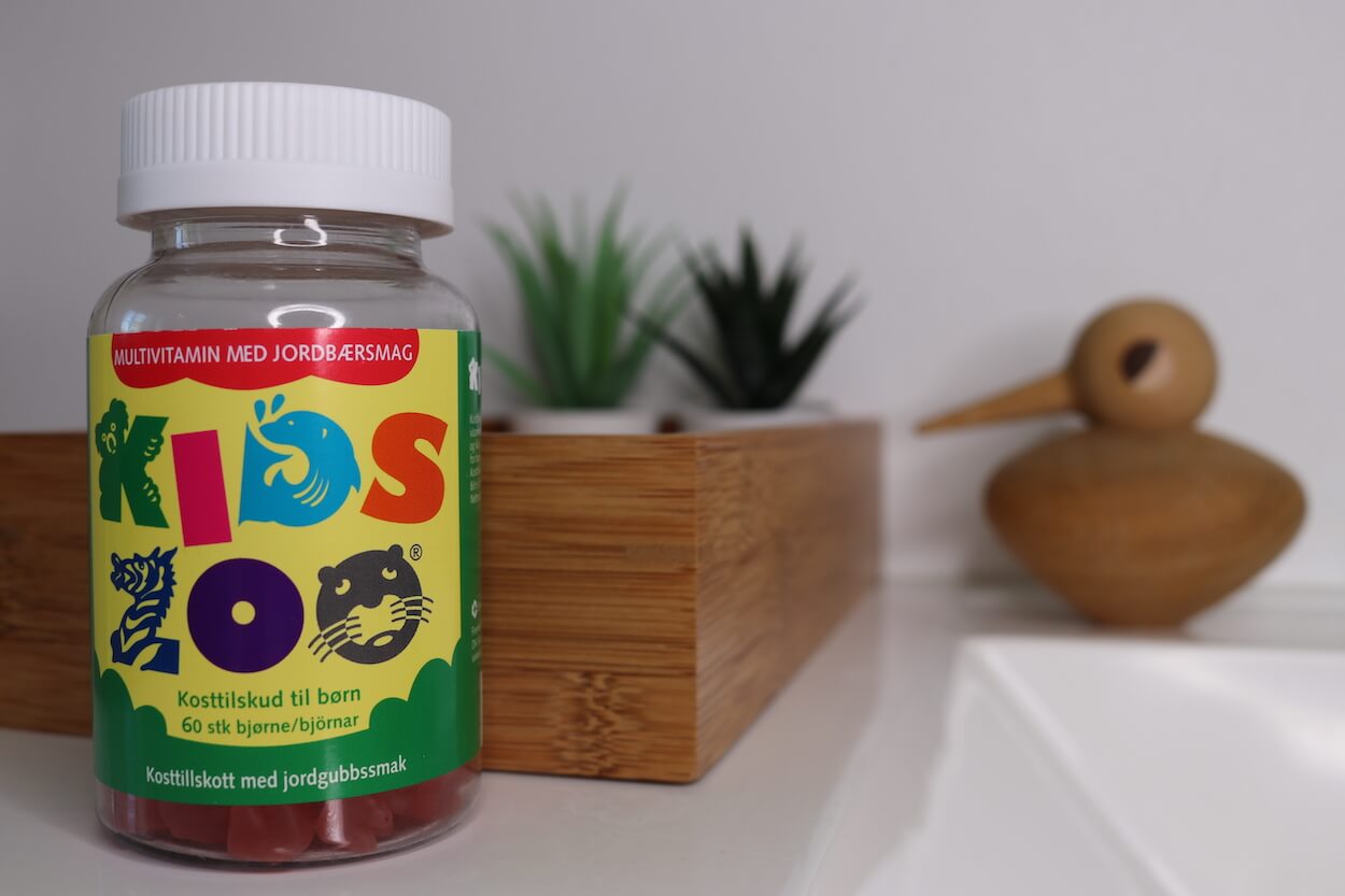 Vitaminer til børn på badeværelse