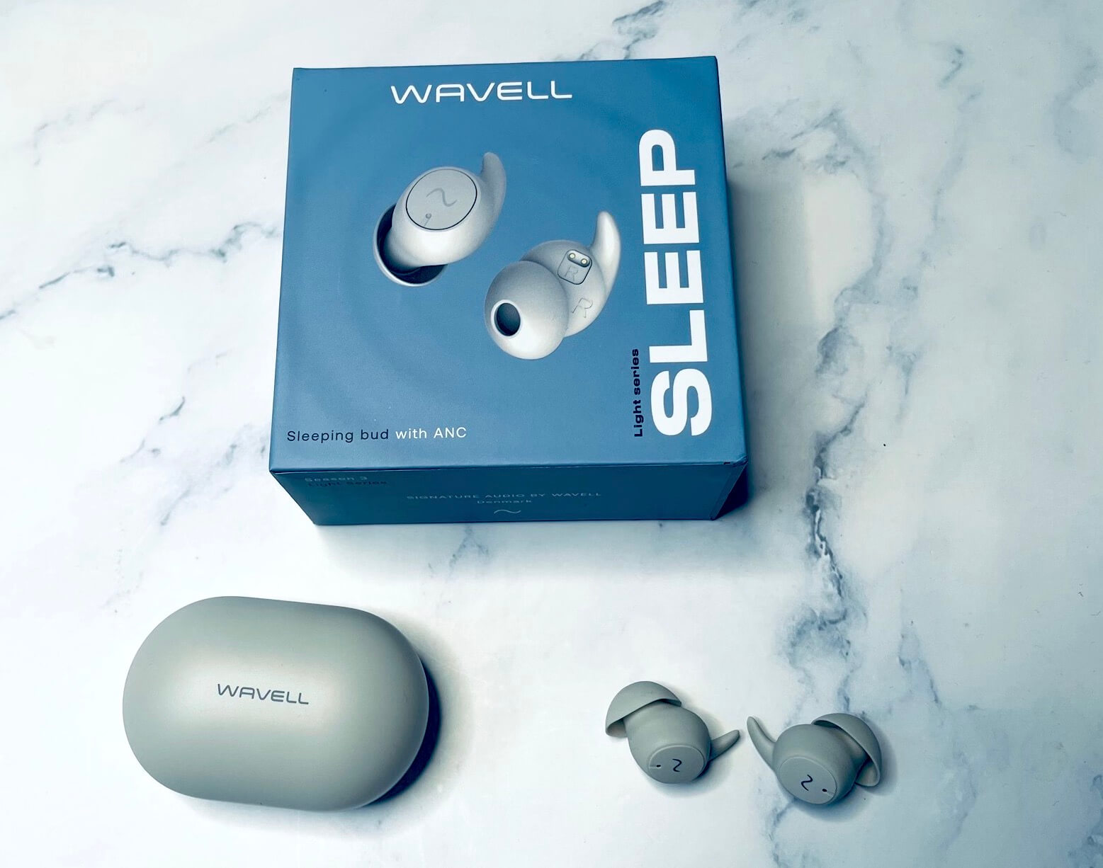 Wavell 3 Light Sleep i æske på bord