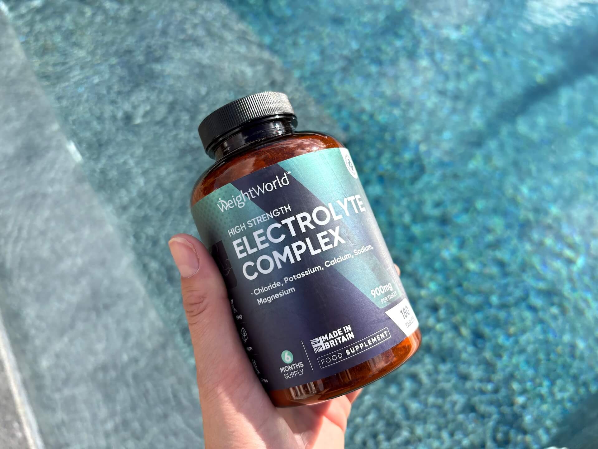 WeightWorld Electrolyte Complex i hånd
