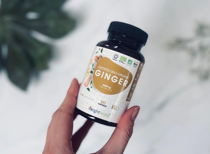 Weightworld Ingefærkapsler i hånd