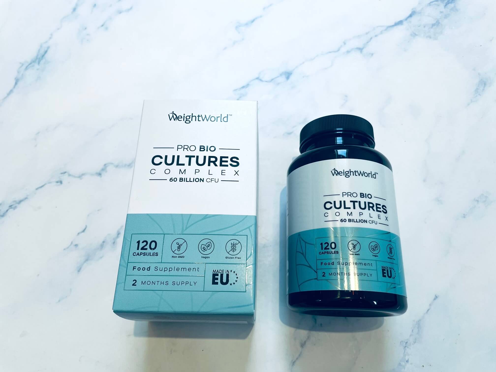 Weightworld Pro Bio Cultures Complex på et bord med kasse