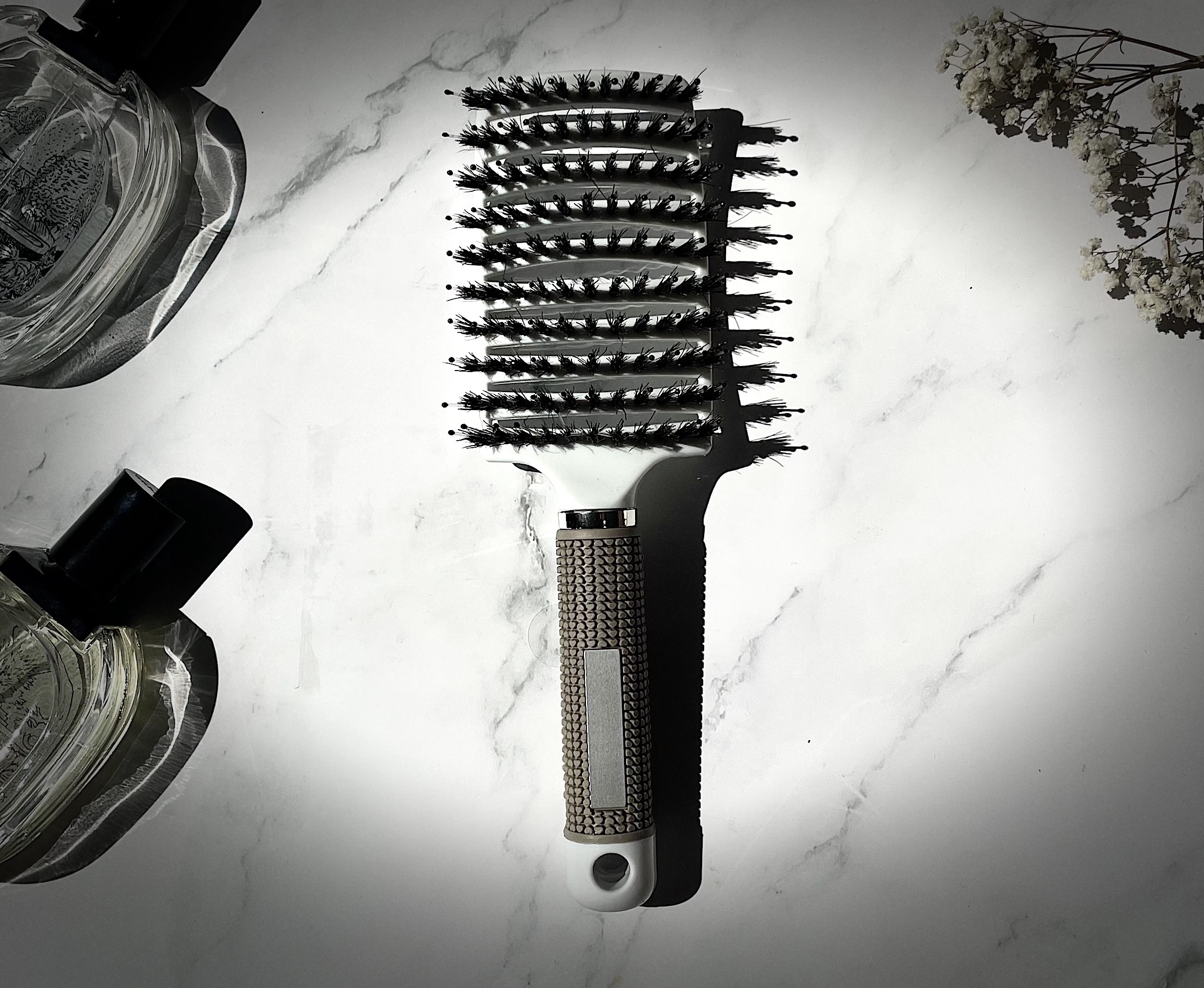 Yuaia Haircare Curved Paddle Brush 